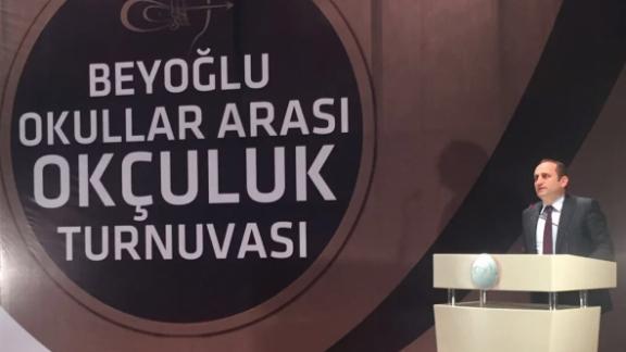                Beyoğlu okullar arası okçuluk turnuvası ödül töreni Okçular Vakfında gerçekleştirildi.