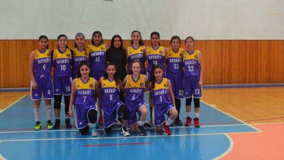 Hasköy Ortaokulunun yıldız basketbol kız takımını tebrik ediyoruz.