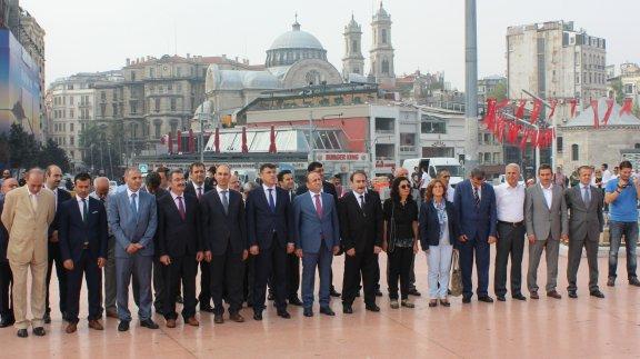 2017-2018 Eğitim-Öğretim yılı İlköğretim Haftası kutlama programımız Taksim Cumhuriyet Anıtında gerçekleştirildi