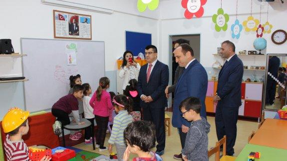 Beyoğlu Kaymakamımız Sayın Savaş ÜNLÜ İhsan Şerif İlkokulumuzu ziyaret etti.