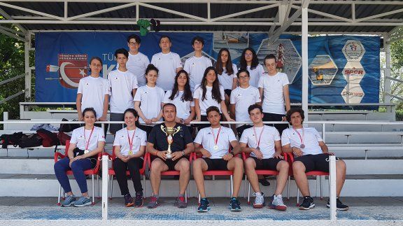 Tarhan Koleji Kürek Takımı 2 Kategoride Türkiye Şampiyonu Oldu