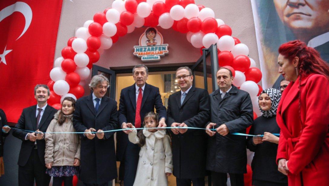 Beyoğlu Hezarfen Anaokulu Milli Eğitim Bakanımız  Prof. Dr. Ziya Selçukun katıldığı törenle açıldı.