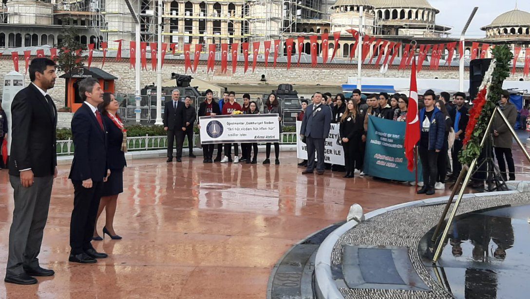 24 Kasım Öğretmenler Günü Münasebetiyle Taksim Cumhuriyet Anıtına Çelenk Koyma Töreni Yapıldı