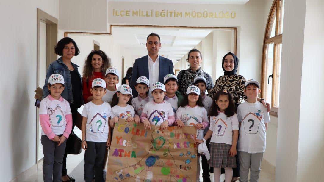 Cezayirli Gazi Hasanpaşa İlkokulu Harezmi Ekibi İlçe Milli Eğitim Müdürümüzü Ziyaret Etti