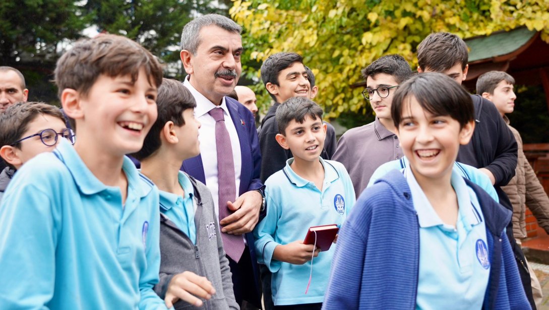 Milli Eğitim Bakanı Sayın Yusuf TEKİN Beyoğlu Anadolu İmam Hatip Lisesini Ziyaret Etti