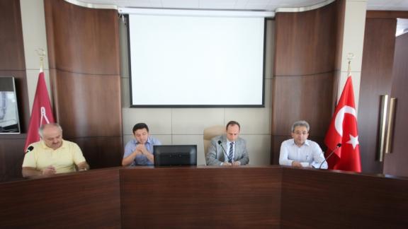 2015-2016 Öğretim Yılı Sene Başı Okul Müdürleri Toplantısı Beyoğlu Belediyesi Meclis Salonunda gerçekleştirildi.