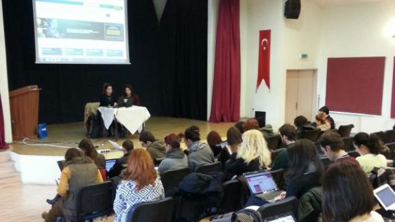 İlçemiz Dilnihat Anadolu Lisesi Konferans Salonunda eTwinning Bilgilendirme Toplantısı Yapıldı.