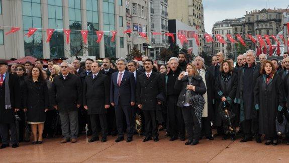 23 Nisan Ulusal Egemenlik ve Çocuk Bayramı İl Kutlama töreni Taksim Cumhuriyet Anıtında gerçekleştirildi.