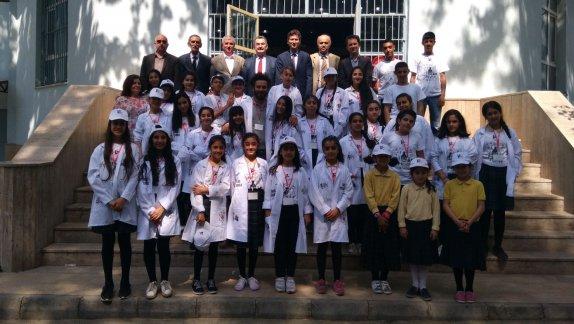 Tübitak 4006 Bilim Fuarları okullarımızda sergilenmeye başladı.